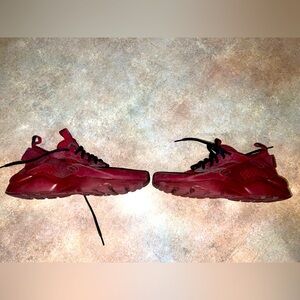 Nike Hurache red sneakers with black laces